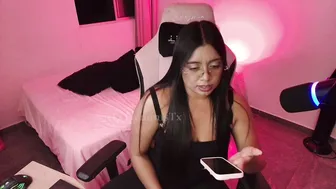 geminis11 sex cam chat 06 January 2026