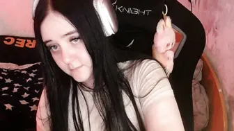 your_8a8y webcam chat 01-06-2026