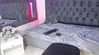 Emily_jedet chat girl porn (01-06-2026)