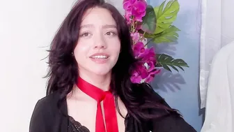 Kate_crown latina cam show