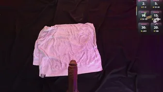 laady_brownn posing on cam 06-14-2025