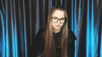 Emilydeer petite chat sex cam