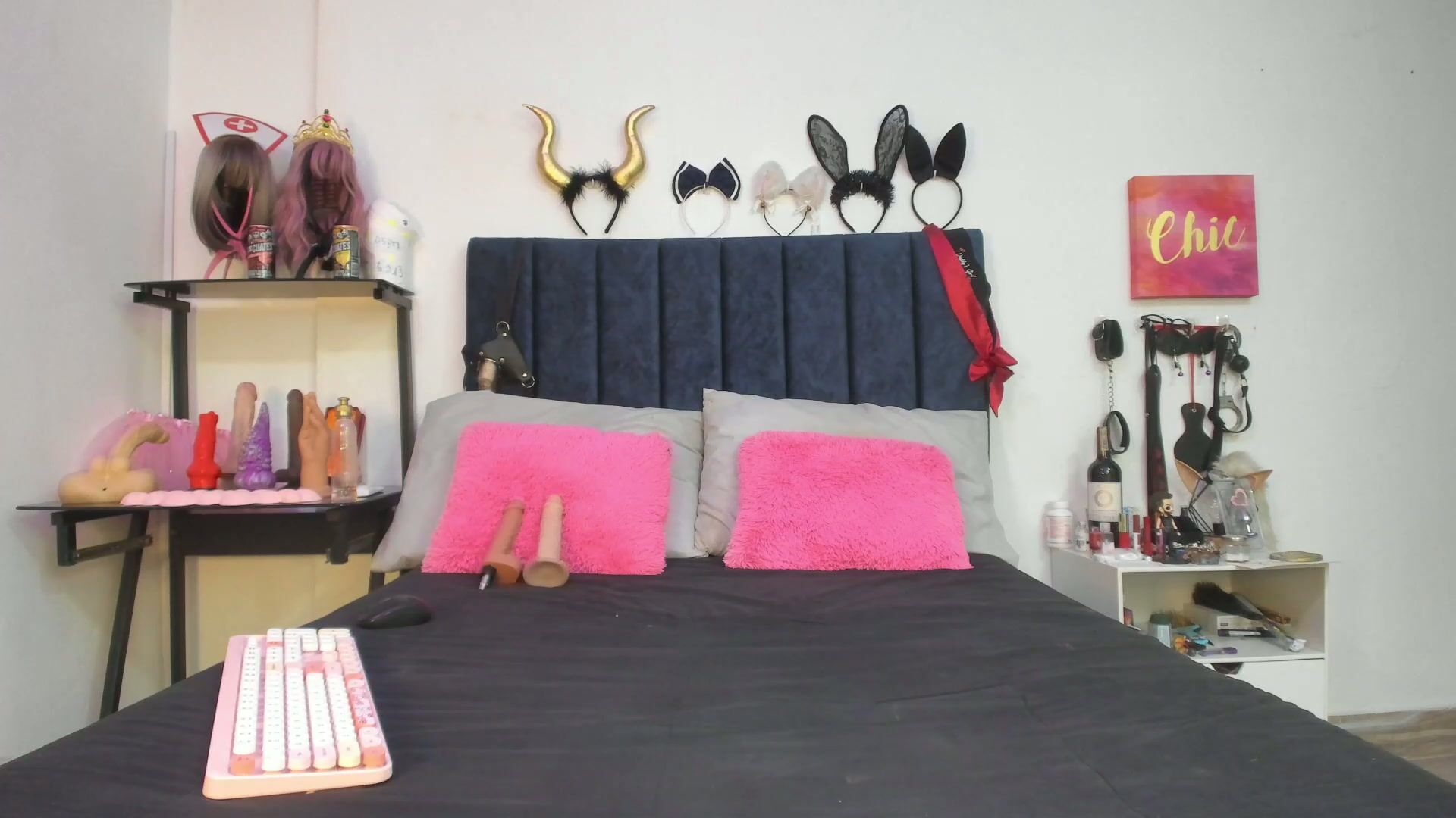 emmily_giraldo sex cam chat (01-06-2026)