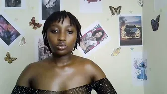 maee_y recorded nude video 550352
