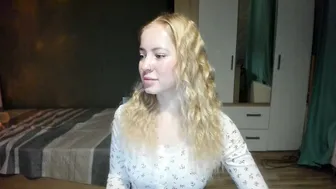 e___lisa recorded nude video 552000