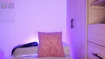 Scarlett_collins_ porn cam 07-Jan-2026