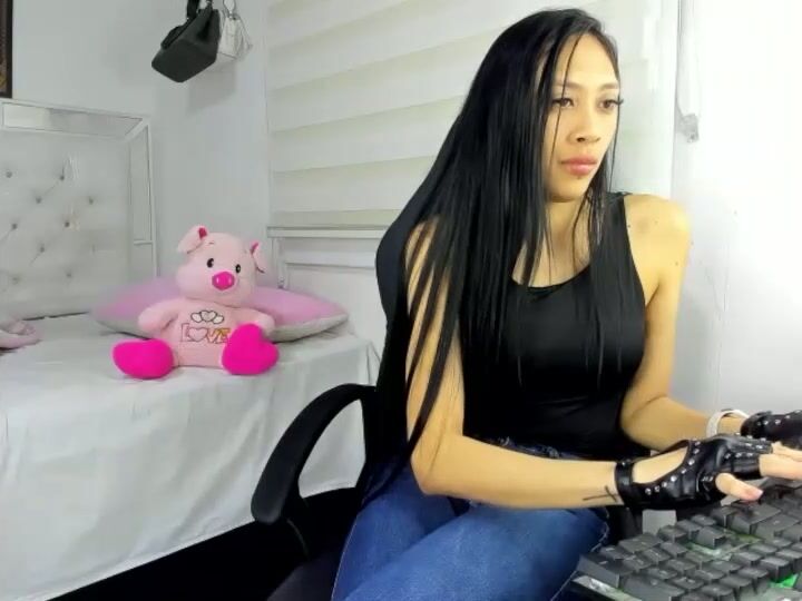 goddess_of_pigs cam sex 07-Jan-2026