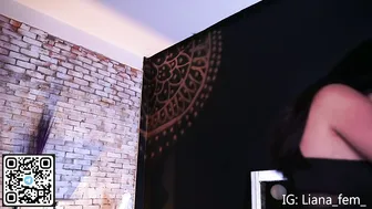 Lia_owo goth hot live cam video