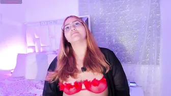 leahbarker recorded nude video 555672