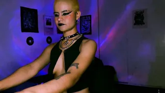 alex_one888 hairy - 08 January 2026