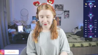 callmeeffy redhead posing on webcam