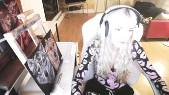 Tinykylie gaming - 06-15-2025