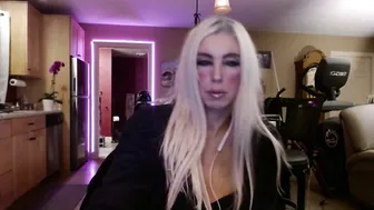 Danikawhite69 cam (06/15/2025)
