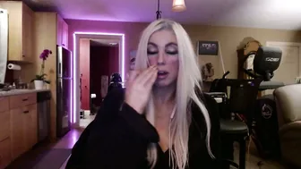 Danikawhite69 cam (06/15/2025)