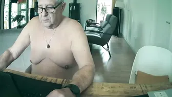 woodwurm free cam show (06/15/2025)