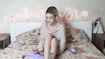 barbie_blame blonde cam sex chat
