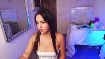_olivia_fox_ smalltits - 09-Jan-2026