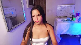 _olivia_fox_ smalltits - 09-Jan-2026