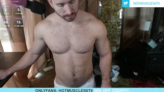 hotmuscles6t9 anal live on cam