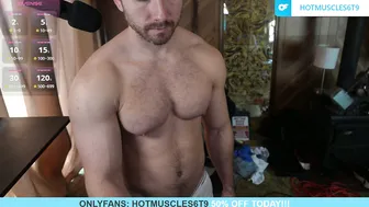 hotmuscles6t9 anal live on cam