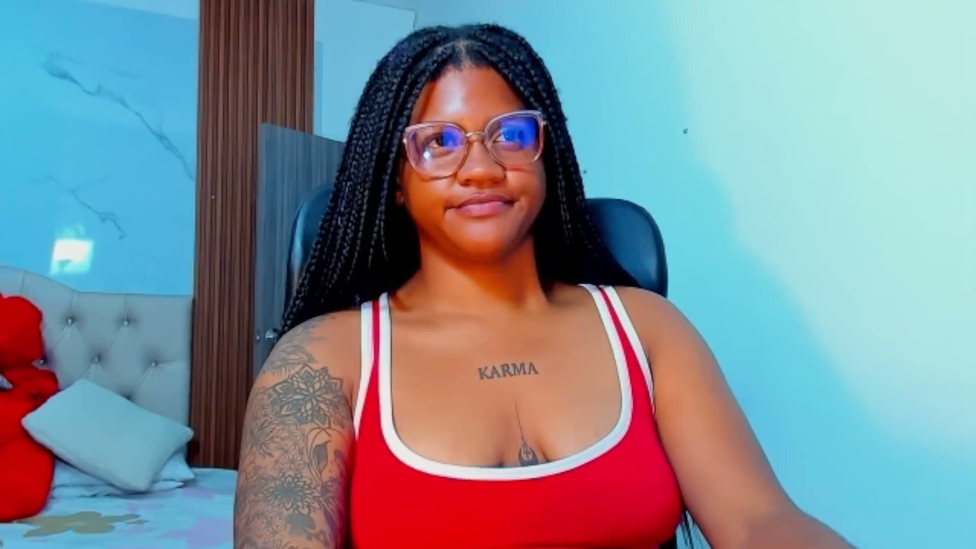 Zahra_rose cam nude 10-Jan-2026