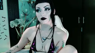 madison_jacksonn young 10-Jan-26