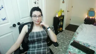 alice_asks recorded nude video 564380