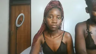 Issa_sky1 chat sex cam (01-10-2026)