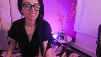 Victoria__love_ posing on cam (01-10-2026)