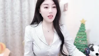 Yuner0715 10-Jan-26 bigboobs