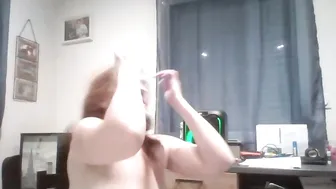 rousse1983 squirt cam show