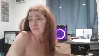 rousse1983 squirt cam show