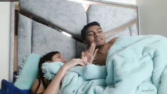 alexvsluisa latina posing on webcam