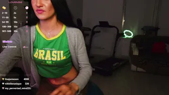 Agelina_summer striptease amateur cam show