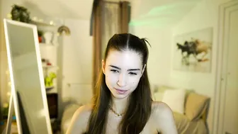 Abella_danger_x nude chat - 01/12/2026