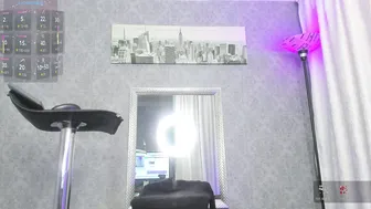 Kitty_wichis chat cam sex (01-12-2026)