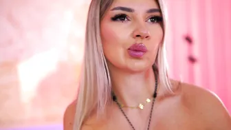 _arielle recorded nude video 572813