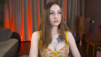 _madinameow_ amateur webcam video 01-13-2026