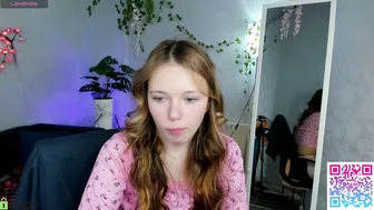 Booozekirs_ cute on live cam