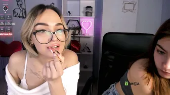 Delina_rey bigboobs 01-13-2026