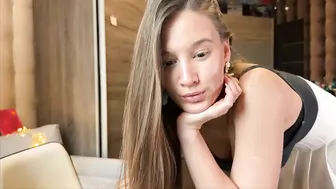 Emi__ly new webcam show