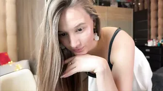 Emi__ly new webcam show