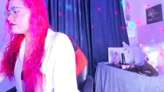 Scarlett_reds cam sex chat 13 January 2026