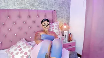 khelany_isyy cam xxx (01-13-2026)