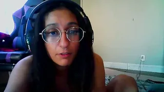 goddessvikkii femdom video cam