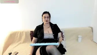 Laura_sinner horny amateur video 14 January 2026