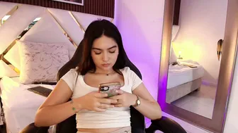 Emelie_ch_ cam sex (01/14/2026)