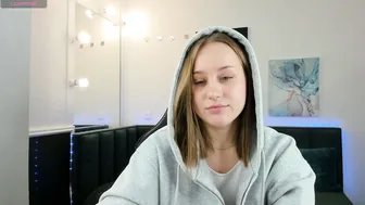 Melissa__new22 shy amateur cam show