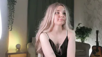 The_dancing_queen smalltits hot amateur video