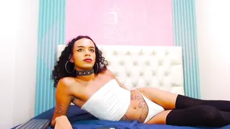 Foxy_ella sissy cam xxx